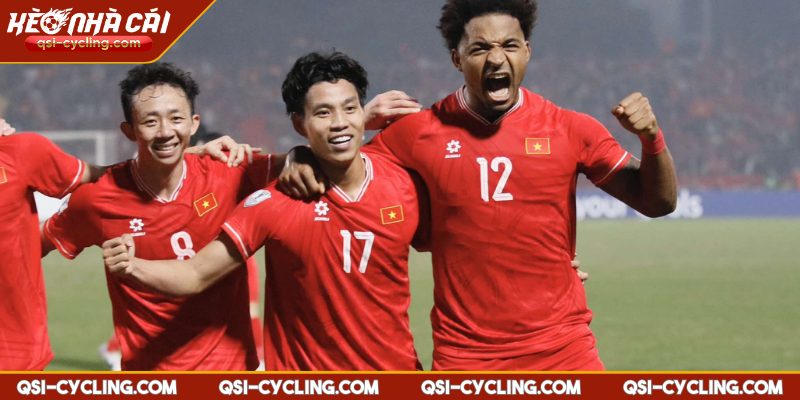 ĐT Việt Nam tiếp tục hành trình tại ASEAN Cup 2024 Đội tuyển Việt Nam đã giành chiến thắng 2-1 trước Thái Lan ở trận lượt đi và tiến vào chung kết ASEAN Cup 2024 1 ĐT Việt Nam tiếp tục hành trình tại ASEAN Cup 2024 Đội tuyển Việt Nam đã giành chiến thắng 2-1 trước Thái Lan ở trận lượt đi và tiến vào chung kết ASEAN Cup 2024 tổng quan