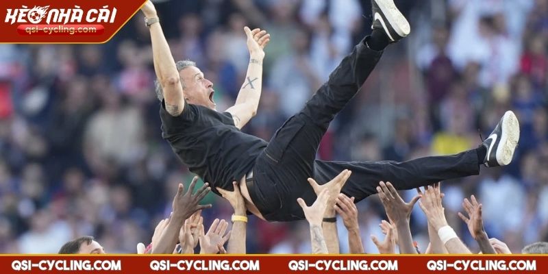 PSG Sẽ Duy Trì Phong Độ Ra Sao Sau Khi Vô Địch Ligue 1 Sớm 6 Vòng? 1 PSG sẽ duy trì phong độ ra sao sau khi vô địch Ligue 1 sớm 6 vòng? Vinh quang sớm