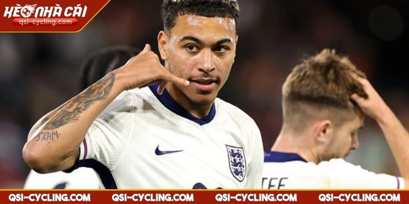 Morgan Rogers Lọt Vào Tầm Ngắm Chelsea: "The Blues" Tìm Kiếm Thêm Hỏa Lực Trên Hàng Công? 2 Mức giá chuyển nhượng của Rogers được dự đoán không hề rẻ
