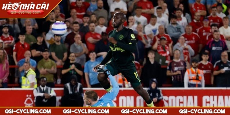 Brentford khuất phục Nottingham Forest 2-0 và giấc mơ châu Âu dần hiện hữu 2 Giấc mơ châu Âu không còn quá xa