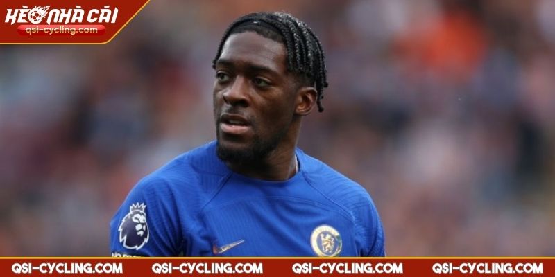 Chelsea muốn đổi Disasi lấy Rogers – Canh bạc chiến lược ở mùa hè 2025? 2 Góc nhìn tài chính: Chelsea dưới áp lực PSR